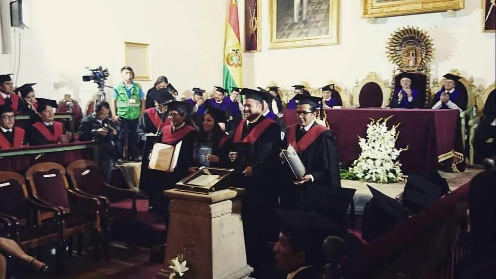 Israel Mamani Sanabria receiving his M.Sc. in Constitutional Law at Casa de la Libertad, Sucre